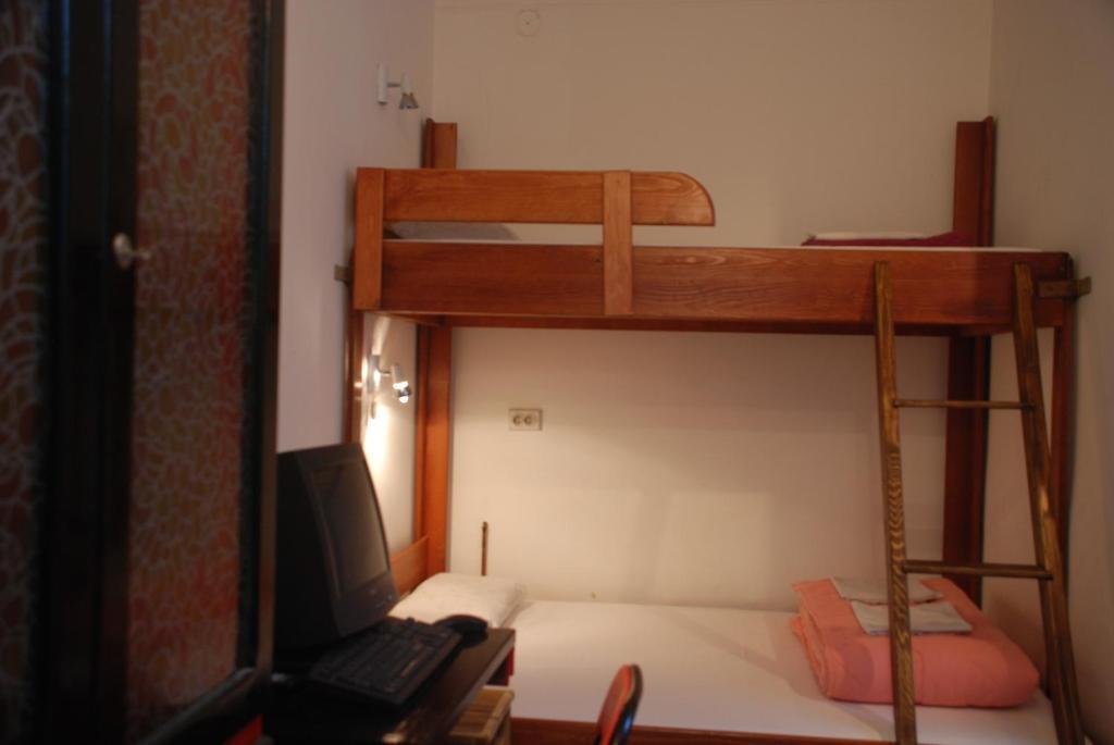 Tash Inn Hostel Белград Номер фото